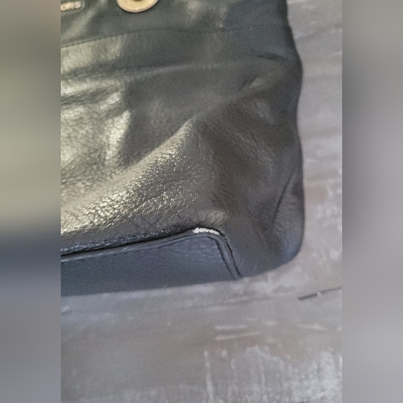 Pre Loved Bundle Of Michael Kors Purses - Picture 6 of 16